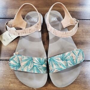 Tikki Vibe Sandals